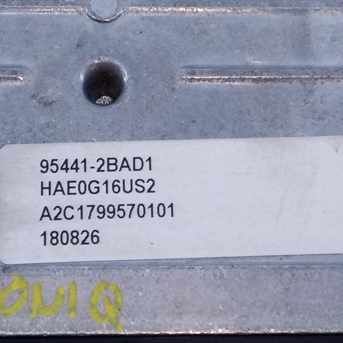 466300