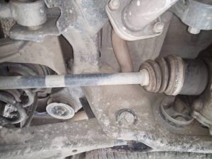 TRANSMISION TRASERA DERECHA 496002B010 HYUNDAI SANTA FE (BM)