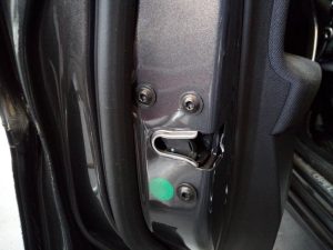 CERRADURA PUERTA DELANTERA IZQUIERDA OPEL INSIGNIA BERLINA