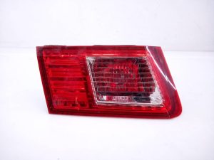PILOTO TRASERO IZQUIERDO PORTON E2-A2-60-2 HONDA ACCORD BERLINA (CU)