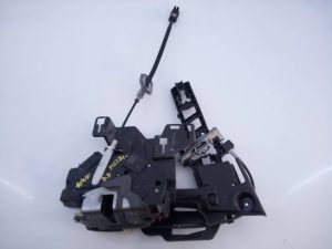 CERRADURA PUERTA DELANTERA DERECHA 8A6AA21812BD / E2-B3-15-2 FORD FIESTA (CB1)