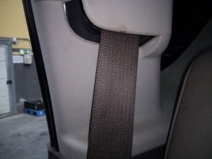 CINTURON SEGURIDAD TRASERO DERECHO JEEP COMPASS
