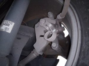 PINZA FRENO TRASERA DERECHA KIA CARENS ( )