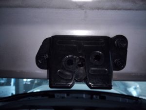 CERRADURA MALETERO / PORTON KIA CEE´D