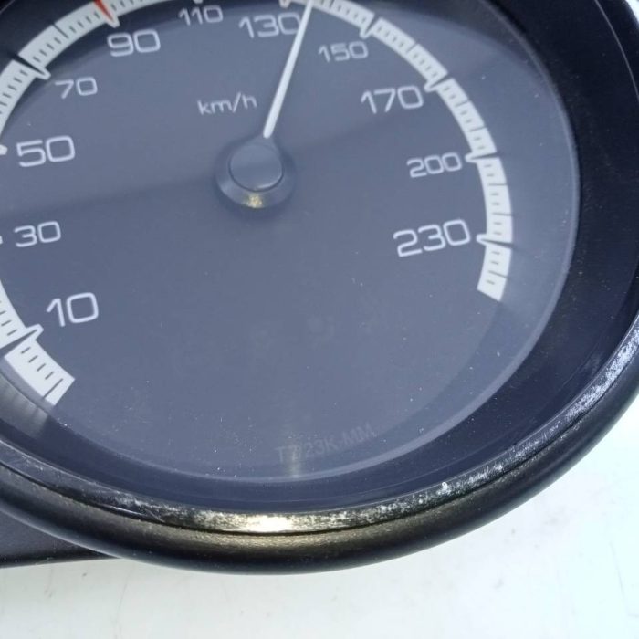 493593
