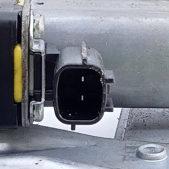 495749