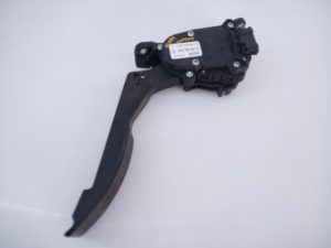 PEDAL ACELERADOR 8200386506 / E2-A1-17-7 DACIA SANDERO