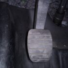 496993