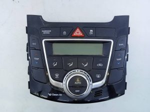 MANDO CLIMATIZADOR 97250A6521 / E3-A3-44-4 / E03JLY3543 HYUNDAI I30 (GD)