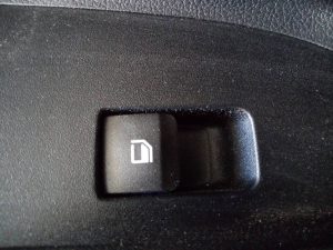 MANDO ELEVALUNAS TRASERO DERECHO HYUNDAI I20