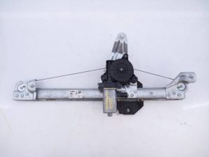 ELEVALUNAS TRASERO IZQUIERDO 827211031R / E1-A1-32-1 DACIA SANDERO