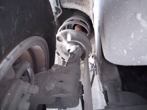 AMORTIGUADOR DELANTERO DERECHO TOYOTA PRIUS (NHW30)