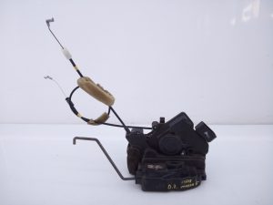 CERRADURA PUERTA DELANTERA DERECHA E2-A2-55-1 MAZDA 5 BERL. (CR)