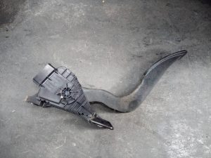PEDAL ACELERADOR 1988003480 / CC3041600 MAZDA 5 BERL. (CR)