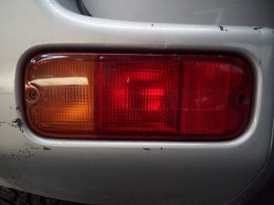 PILOTO TRASERO IZQUIERDO PARAGOLPES SUZUKI JIMNY SN (FJ)