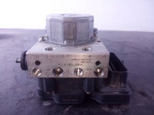 ABS 476605492R / P3-B8-17-4 DACIA LOGAN II