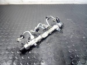 RAMPA INYECTORA 0006858 / P1-A3-6 SEAT LEON SC (5F5)