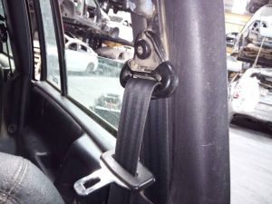 CINTURON SEGURIDAD DELANTERO IZQUIERDO CHRYSLER JEEP CHEROKEE (J)