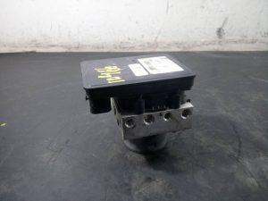 ABS 63190115 / P3-B8-28-1 FIAT 500 L LIVING (351)