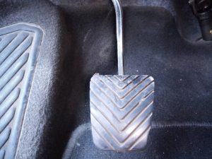 PEDAL EMBRAGUE KIA CARENS ( )