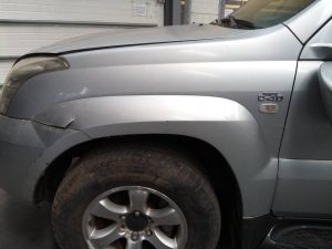ALETA DELANTERA IZQUIERDA TOYOTA LAND CRUISER (J12)