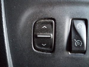 MANDO ELEVALUNAS DELANTERO IZQUIERDO DACIA SANDERO