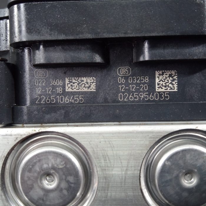 524807