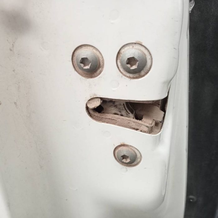 526757