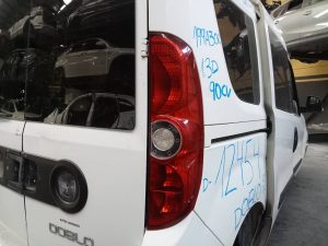 PILOTO TRASERO DERECHO FIAT DOBLO II (152)