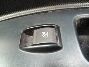 MANDO ELEVALUNAS DELANTERO DERECHO OPEL COMBO D