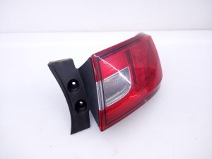 PILOTO TRASERO DERECHO 26550631R / E1-A1-31-2 RENAULT CLIO IV