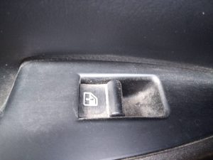 MANDO ELEVALUNAS TRASERO IZQUIERDO ALFA ROMEO GIULIETTA (191)