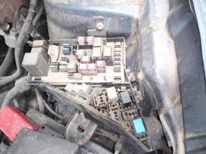 CAJA RELES / FUSIBLES SUBARU TRIBECA B9