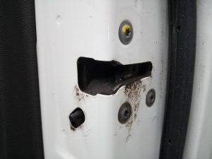 CERRADURA PUERTA TRASERA DERECHA NISSAN NAVARA PICK-UP (D40M)