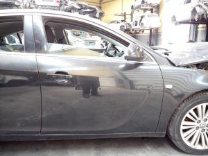 PUERTA DELANTERA DERECHA OPEL INSIGNIA BERLINA