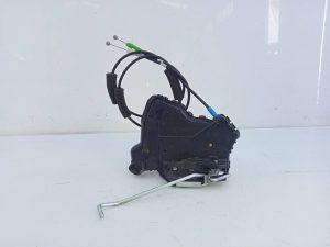 CERRADURA PUERTA DELANTERA DERECHA 4B5070614 / E2-B4-55-2 TOYOTA LAND CRUISER (J15)