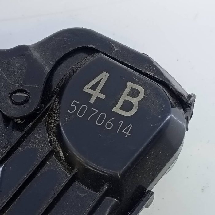 543934