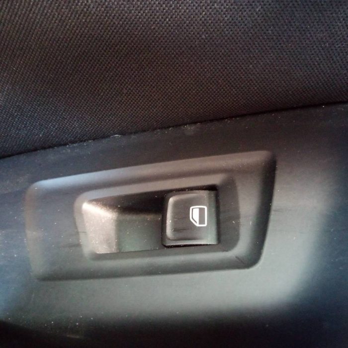 543947