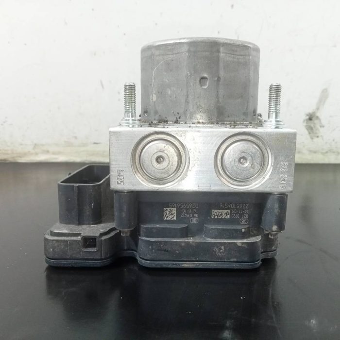 545886