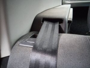 CINTURON SEGURIDAD TRASERO DERECHO SKODA FABIA (5J2 )