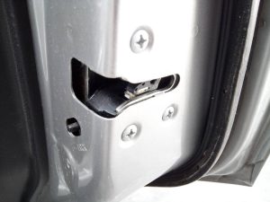 CERRADURA PUERTA TRASERA DERECHA NISSAN QASHQAI (J11)