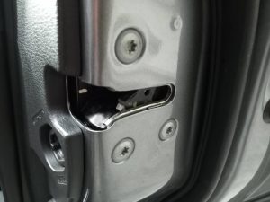 CERRADURA PUERTA TRASERA DERECHA INFINITI Q50