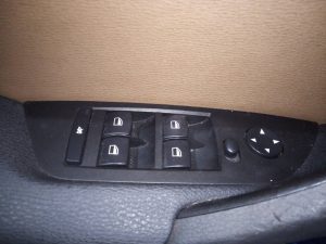 MANDO ELEVALUNAS DELANTERO IZQUIERDO BMW X1 (E84)
