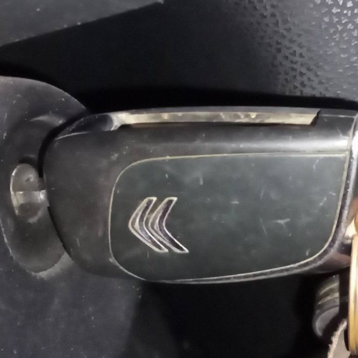 557862