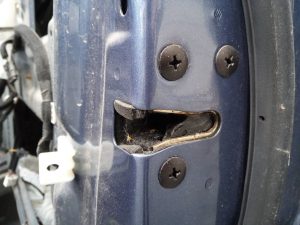 CERRADURA PUERTA DELANTERA DERECHA KIA SORENTO