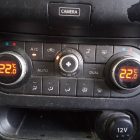 563424