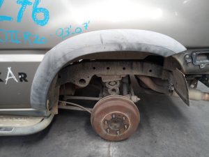 ALETIN TRASERO IZQUIERDO NISSAN TERRANO/TERRANO.II (R20)