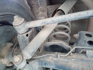 AMORTIGUADOR TRASERO IZQUIERDO NISSAN TERRANO/TERRANO.II (R20)