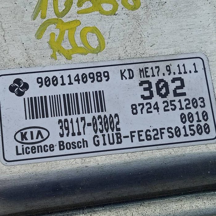 568596