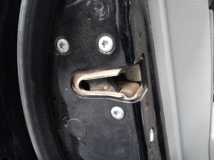 CERRADURA PUERTA TRASERA IZQUIERDA JEEP COMPASS